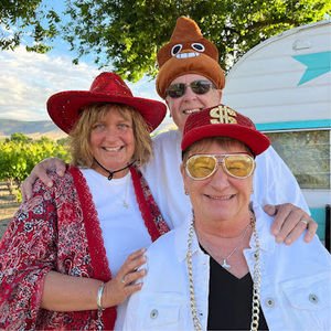 Meet your Posher, Kelly